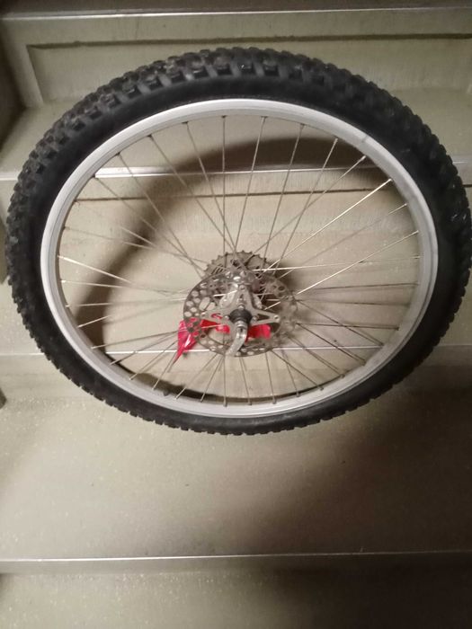 Vendo roda de bicicleta