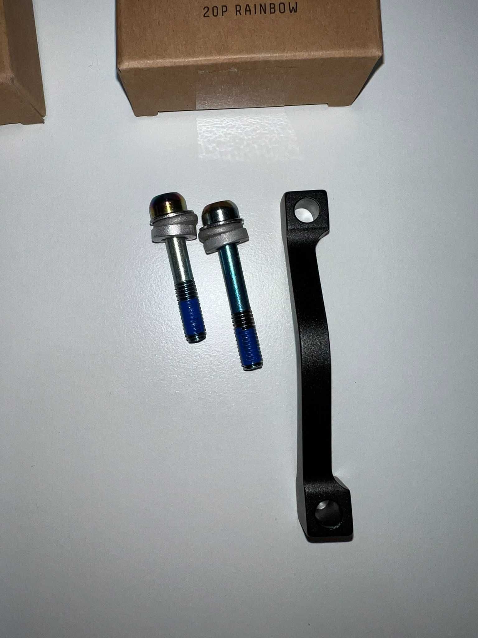 Adapter hamulca SRAM 20P Post Mount rainbow
