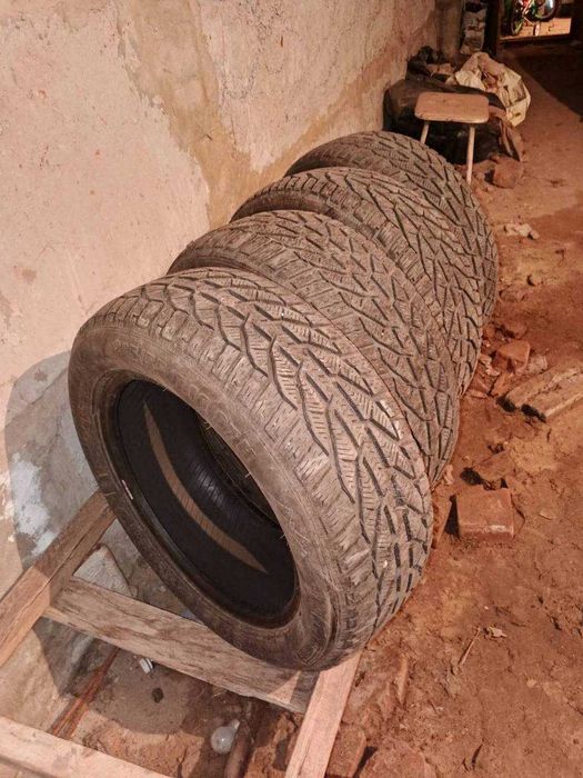 Комплект зимової гуми Taurus 215/55/r16