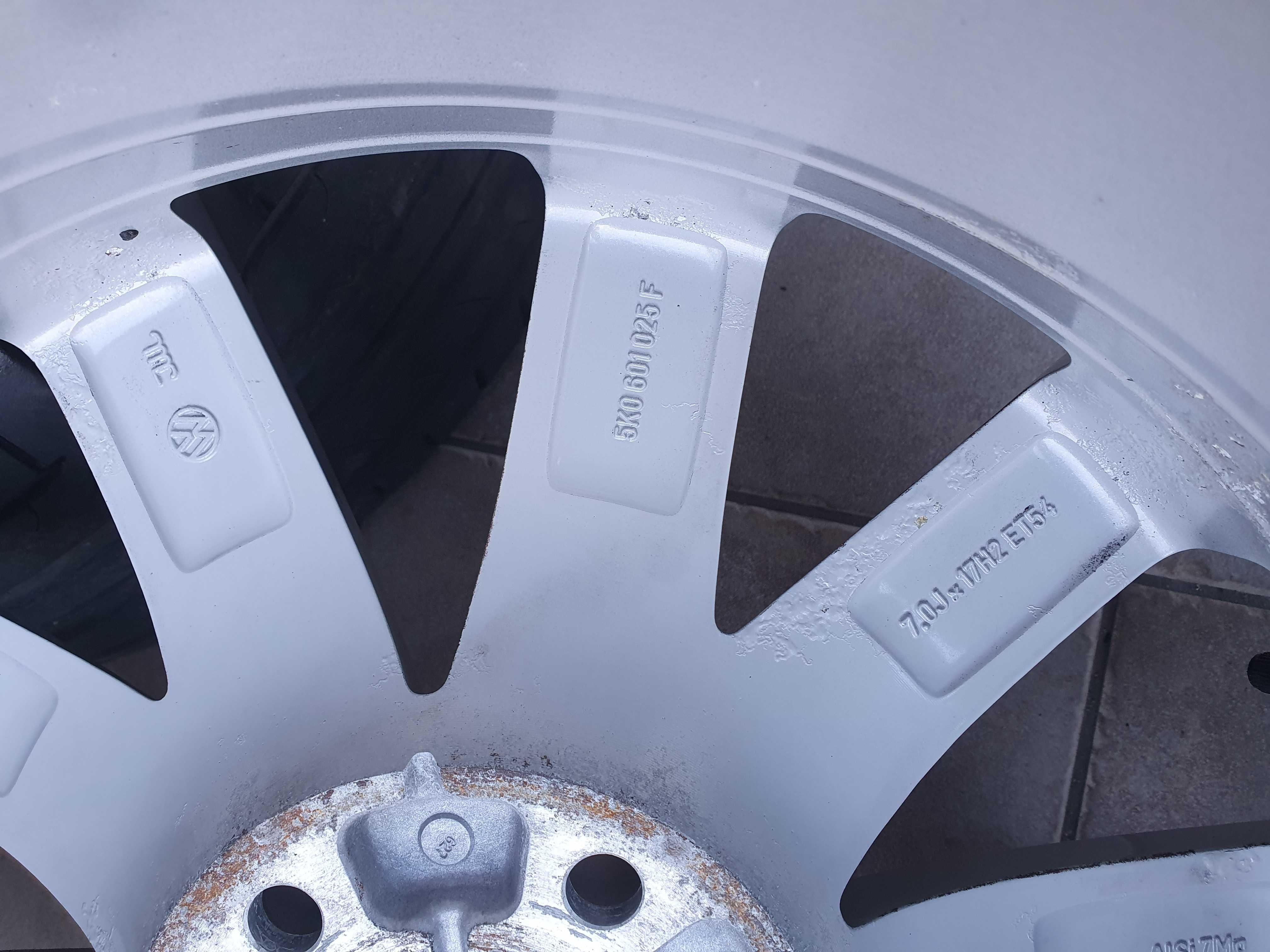 Koła letnie VW Golf 5 6 7 Touran Caddy 7x17 et54 5x112 opony 225/45/17