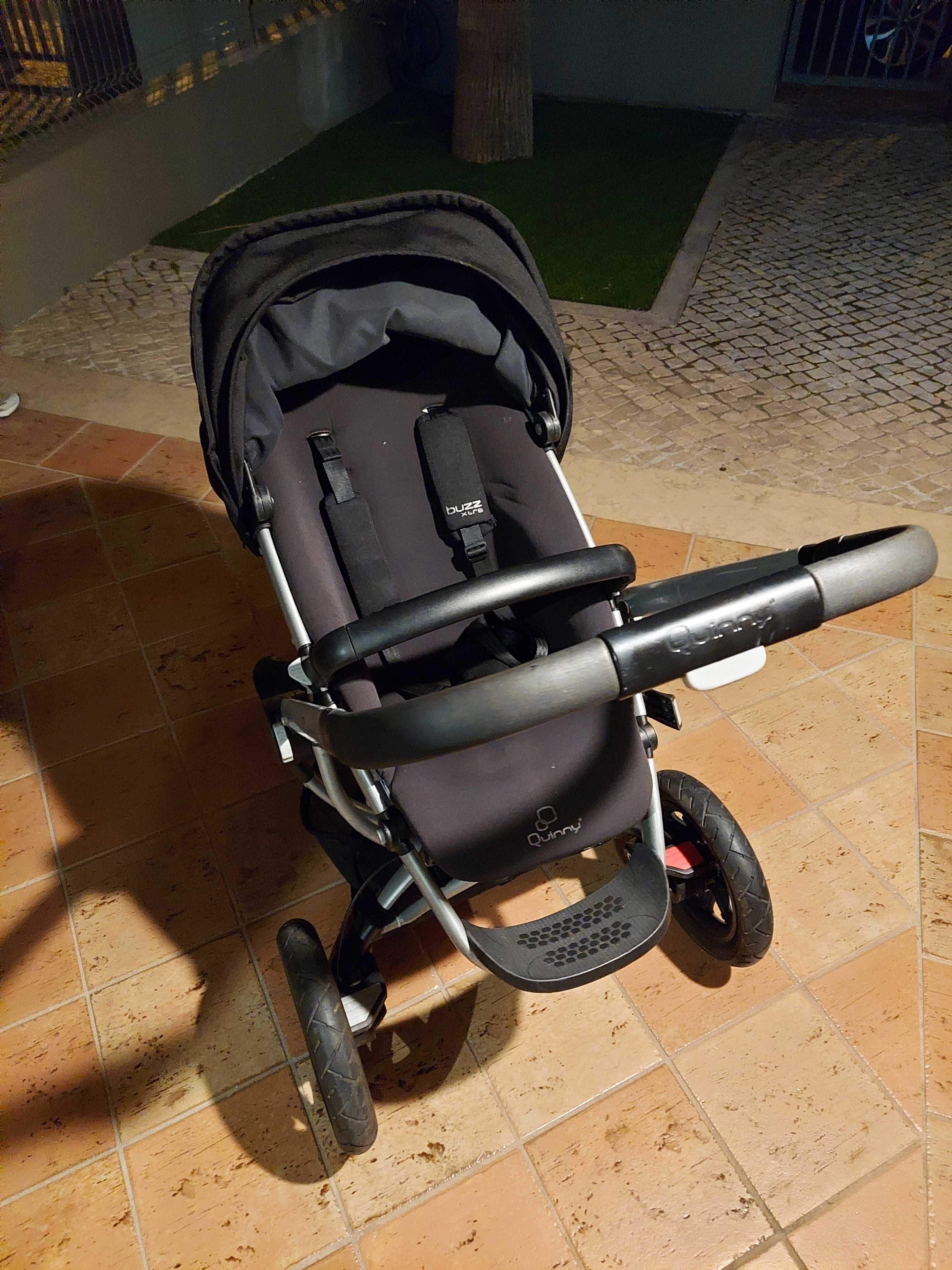 Quinny Buzz Xtra ( Rocking Black)