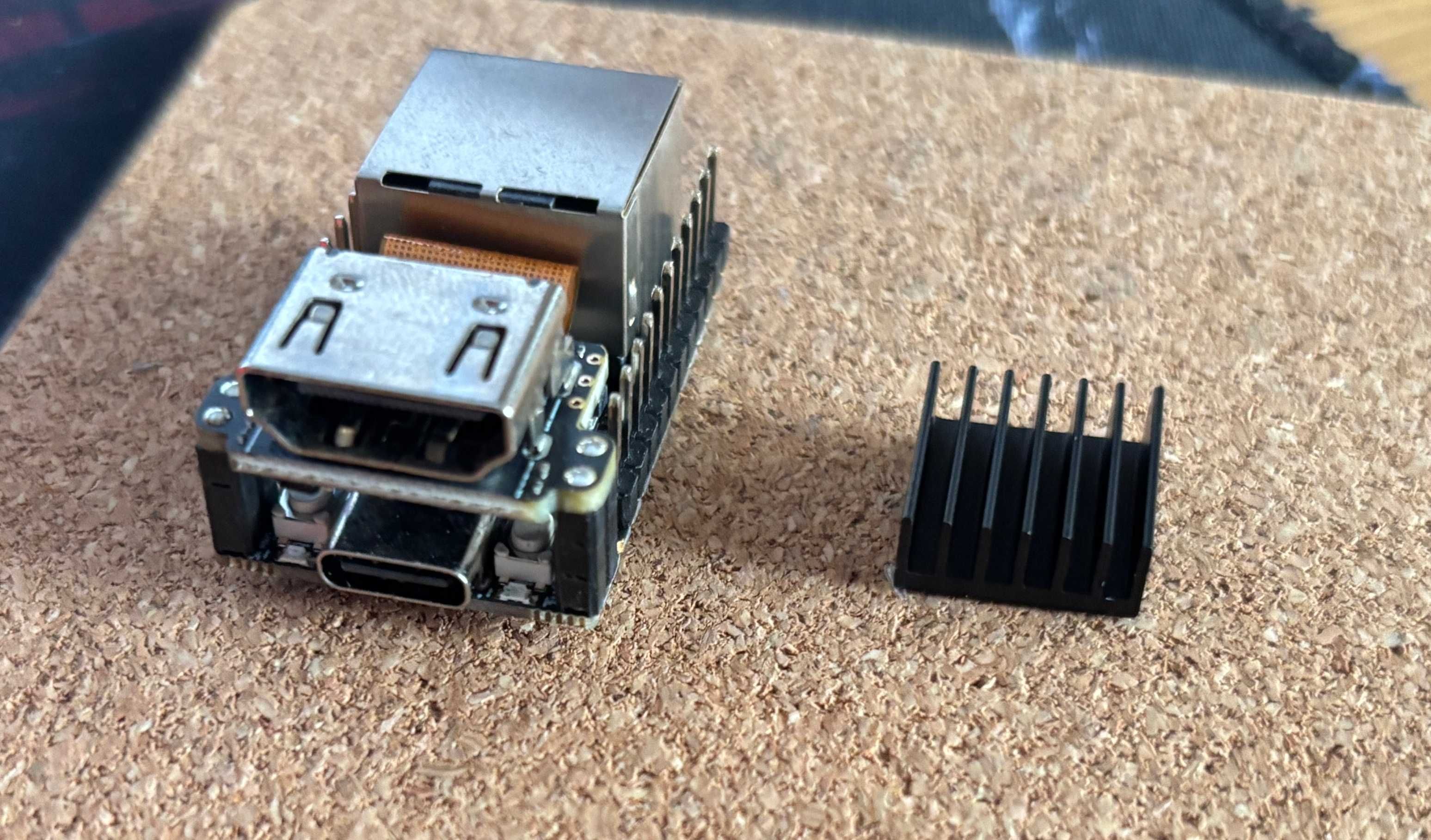 NanoKVM Lite - mini KVM