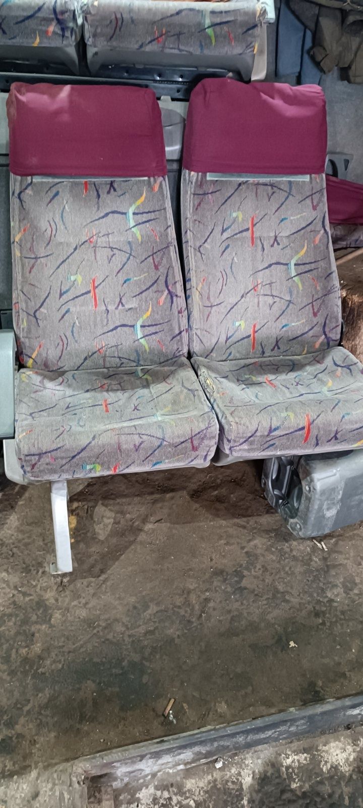 Сидіння розкладні автобуса 27шт.