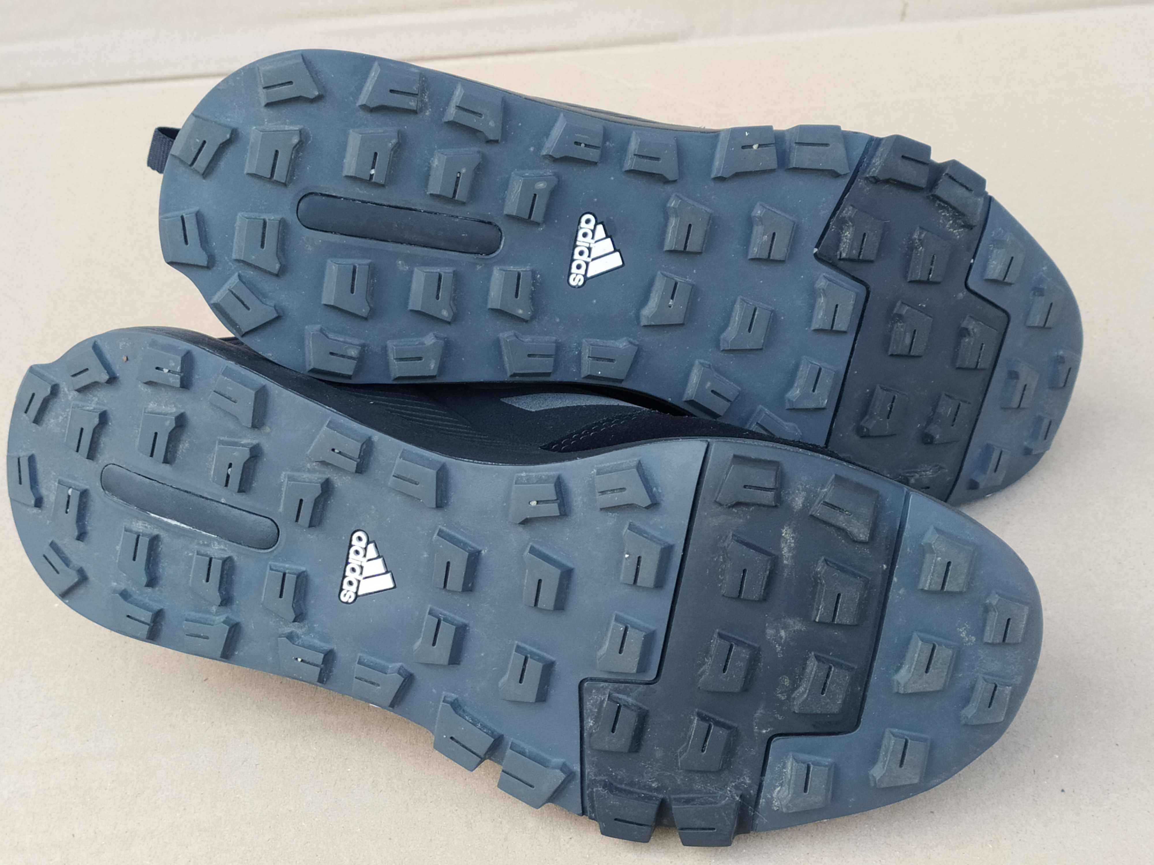 Кросівки adidas terrex