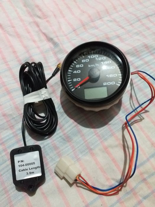 Для   авто продам  єлектроспідомитр