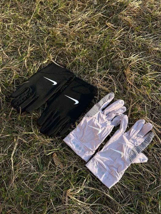 рукавички Nike чорні та рожеві