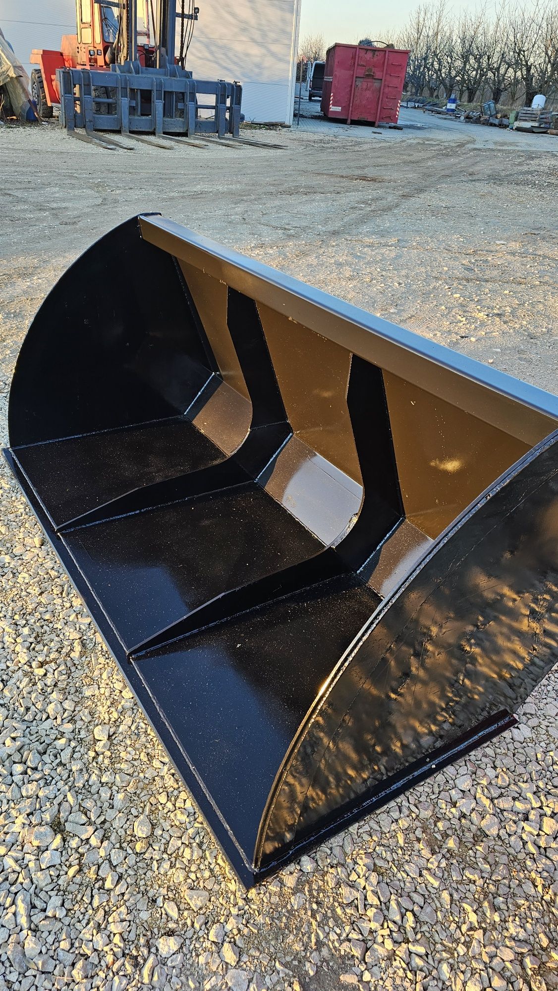 Łyżka szufla 200cm OBJĘTOŚCIOWA mocowania do ustalenia