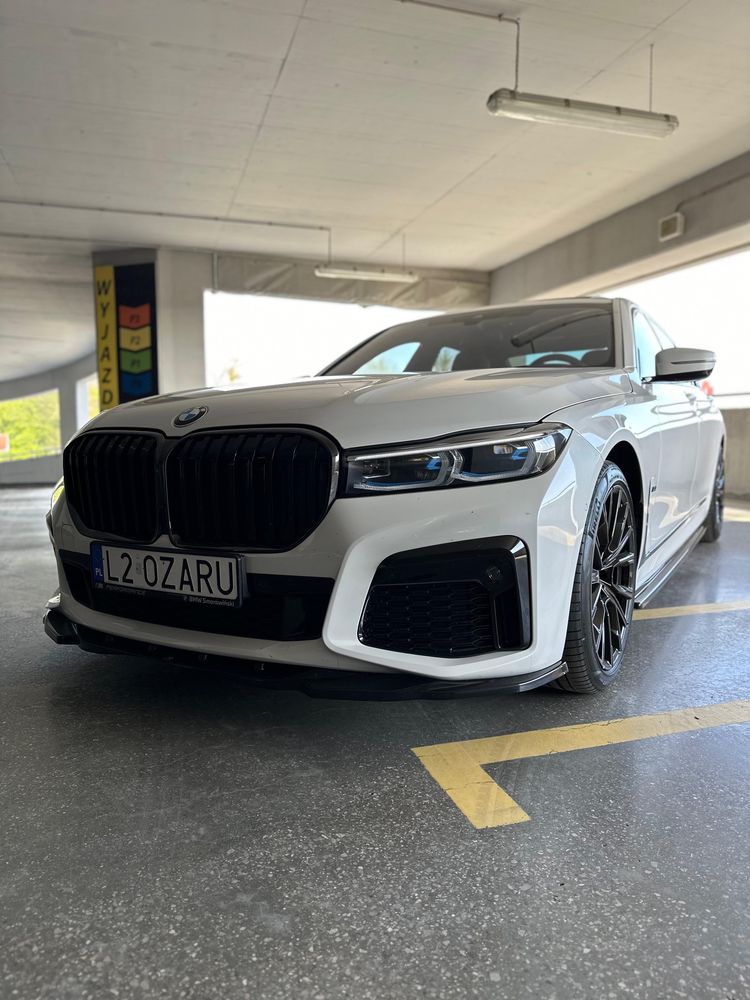 Wynajem długoterminowy i do ślubu BMW serii 7 G12 wersja long