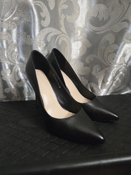 Лодочки чорні класика