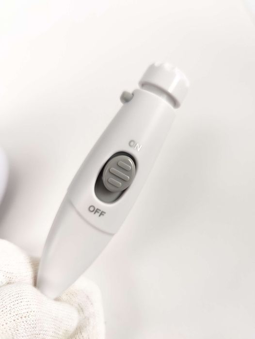 Irrigator do zębów i nosa z 8 dyszami Aquapik Pro