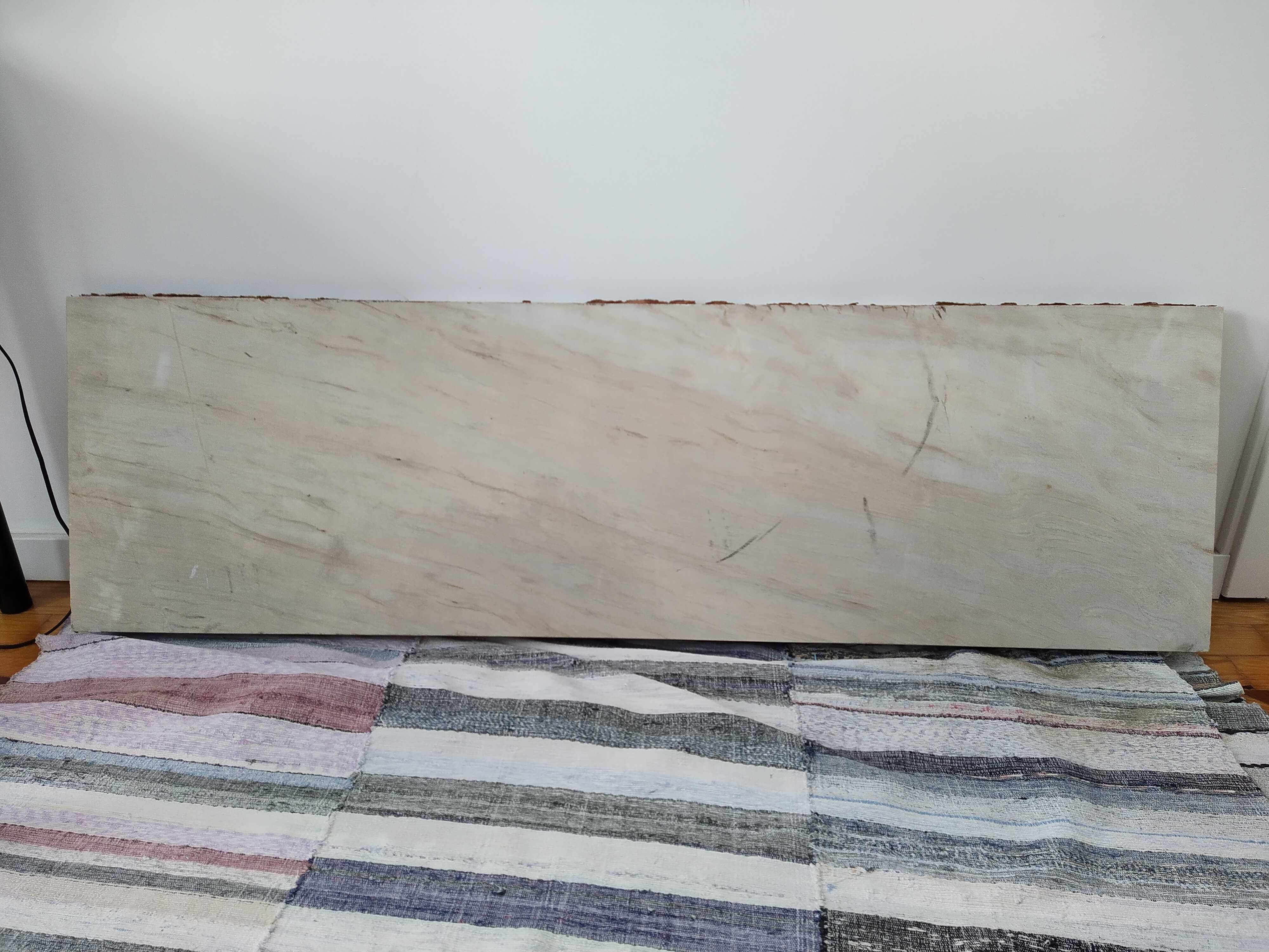 pedra mármore 1.48x44 100€