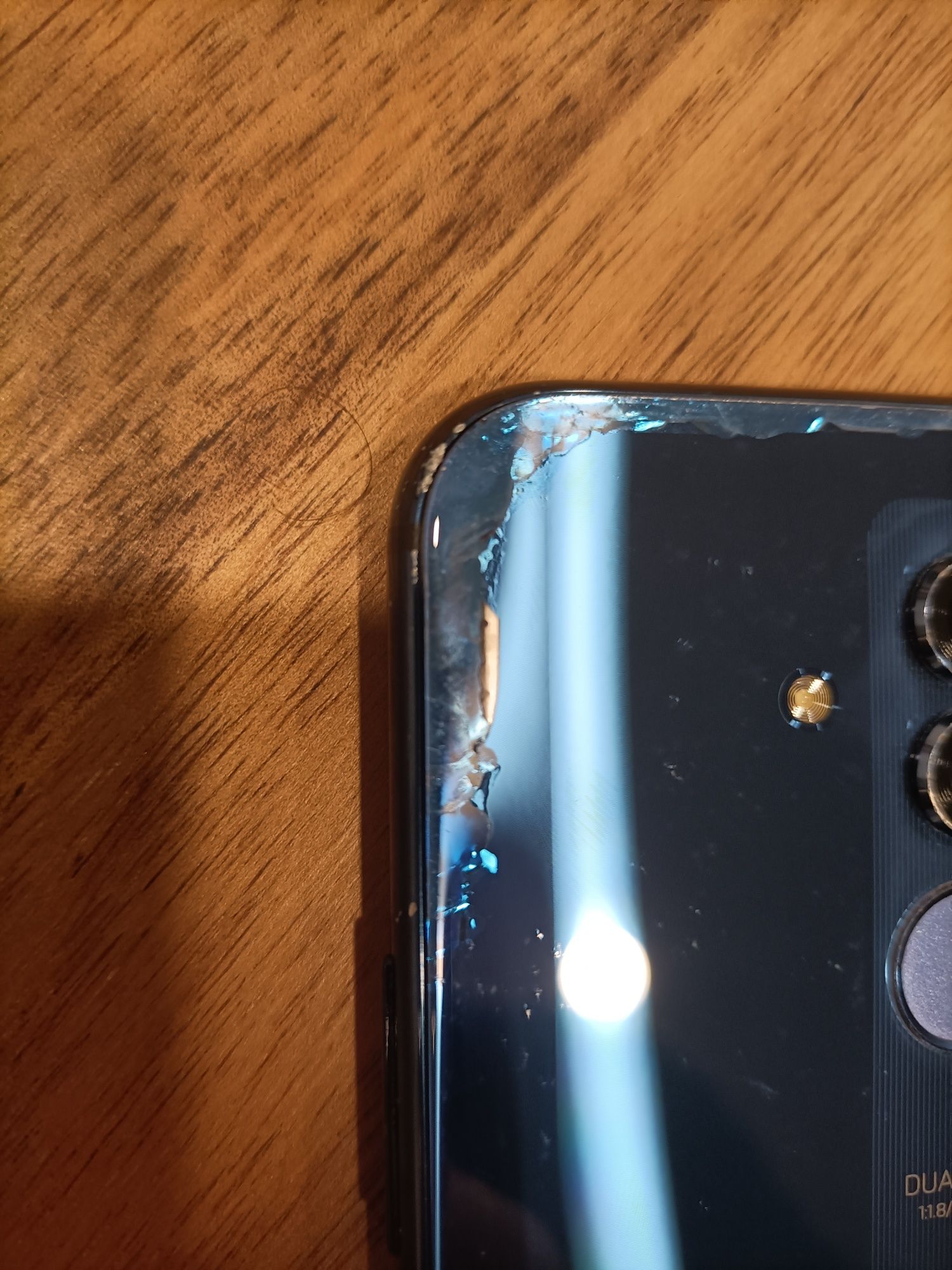 Huawei Mate 20 lite - 4g ram e 64g rom com ecrã rachado