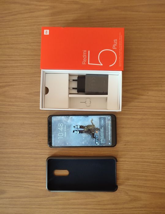 Телефон Xiaomi Redmi 5 Plus 4/64 EU