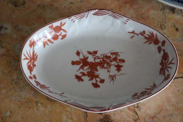 Peças da Vista Alegre . Cada 14€