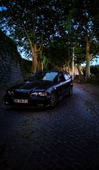 Vendo  BMW E36 Touring 325tds