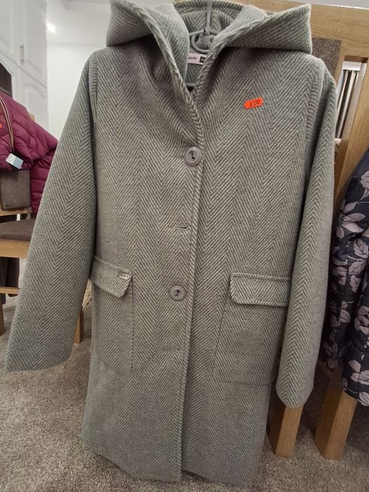 Пальто кашемірове ,плащ ,куртка 152