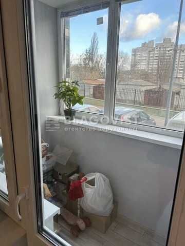 2 КІМ (76 м2)  Богданівська ЖК Малахіт! Метро Вокзальна поруч