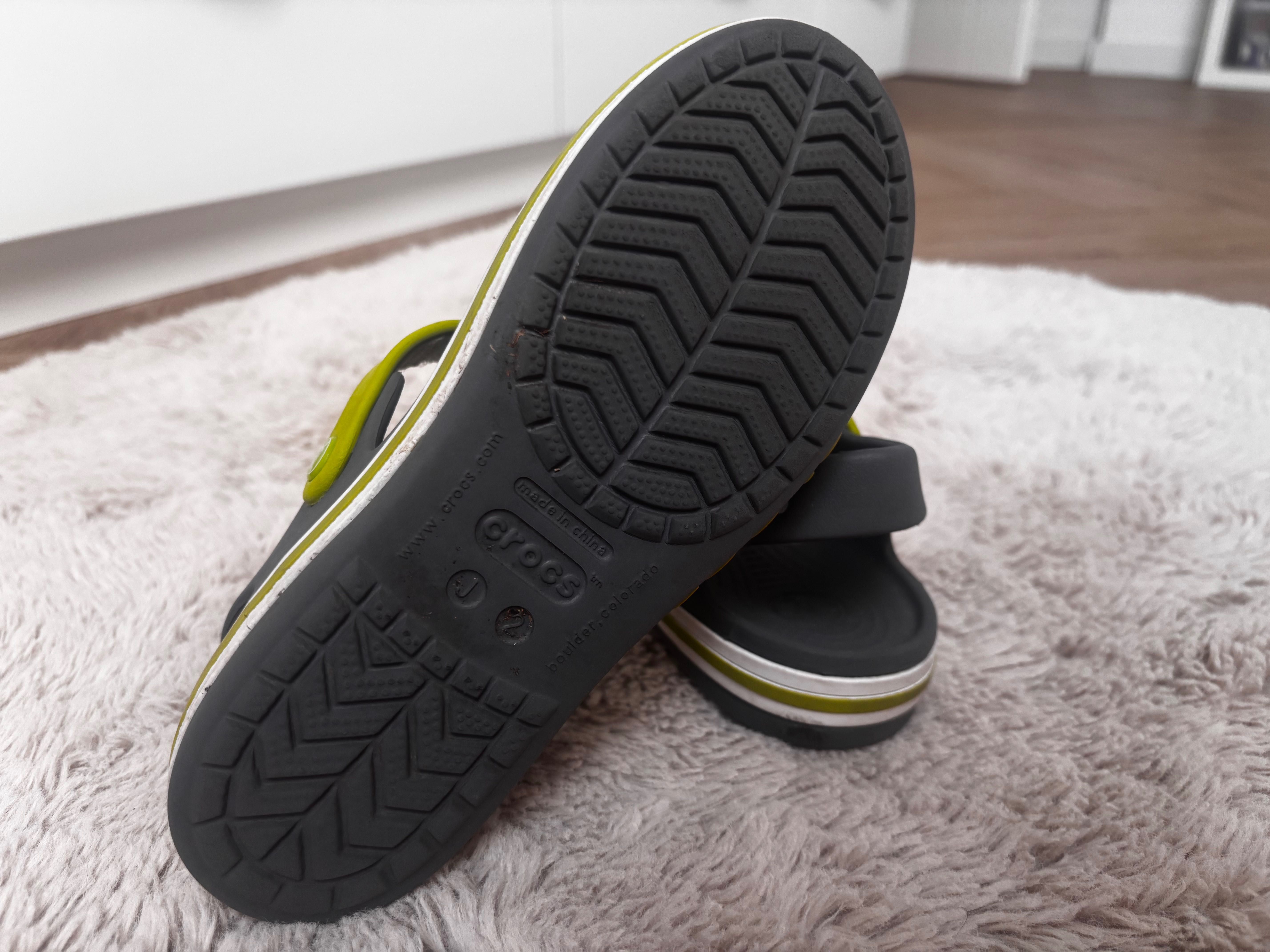 Sandałki Crocs rozmiar J 2