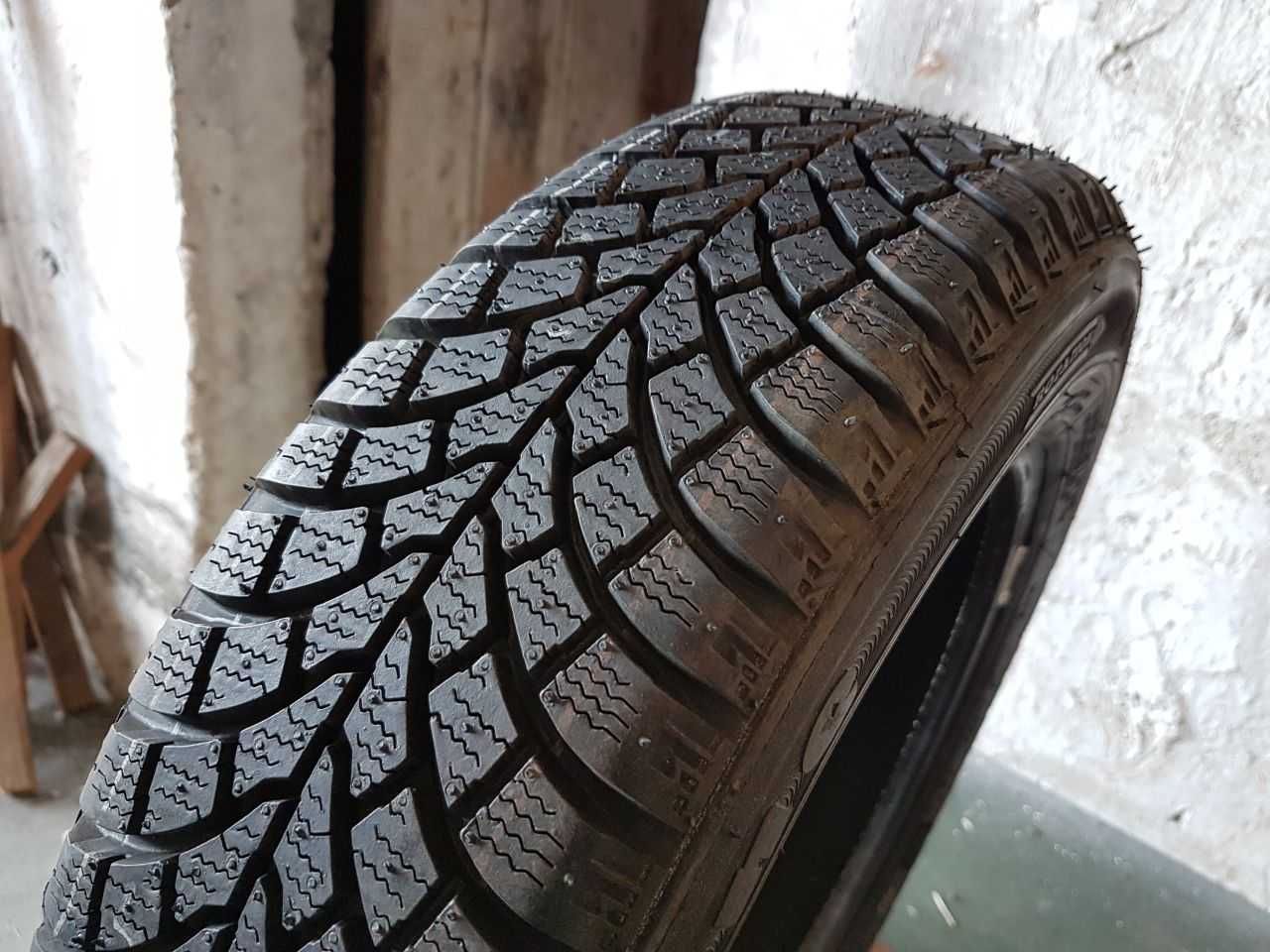 Opona Jak Nowa Demo zimowa 145/70R13 8,8mm Firestone FW930 Winter