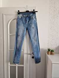 Spodnie dżinsowe damskie w rozmiarze M