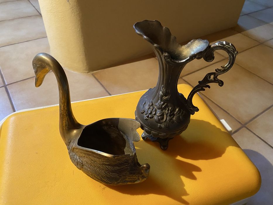 Várias peças em estanho