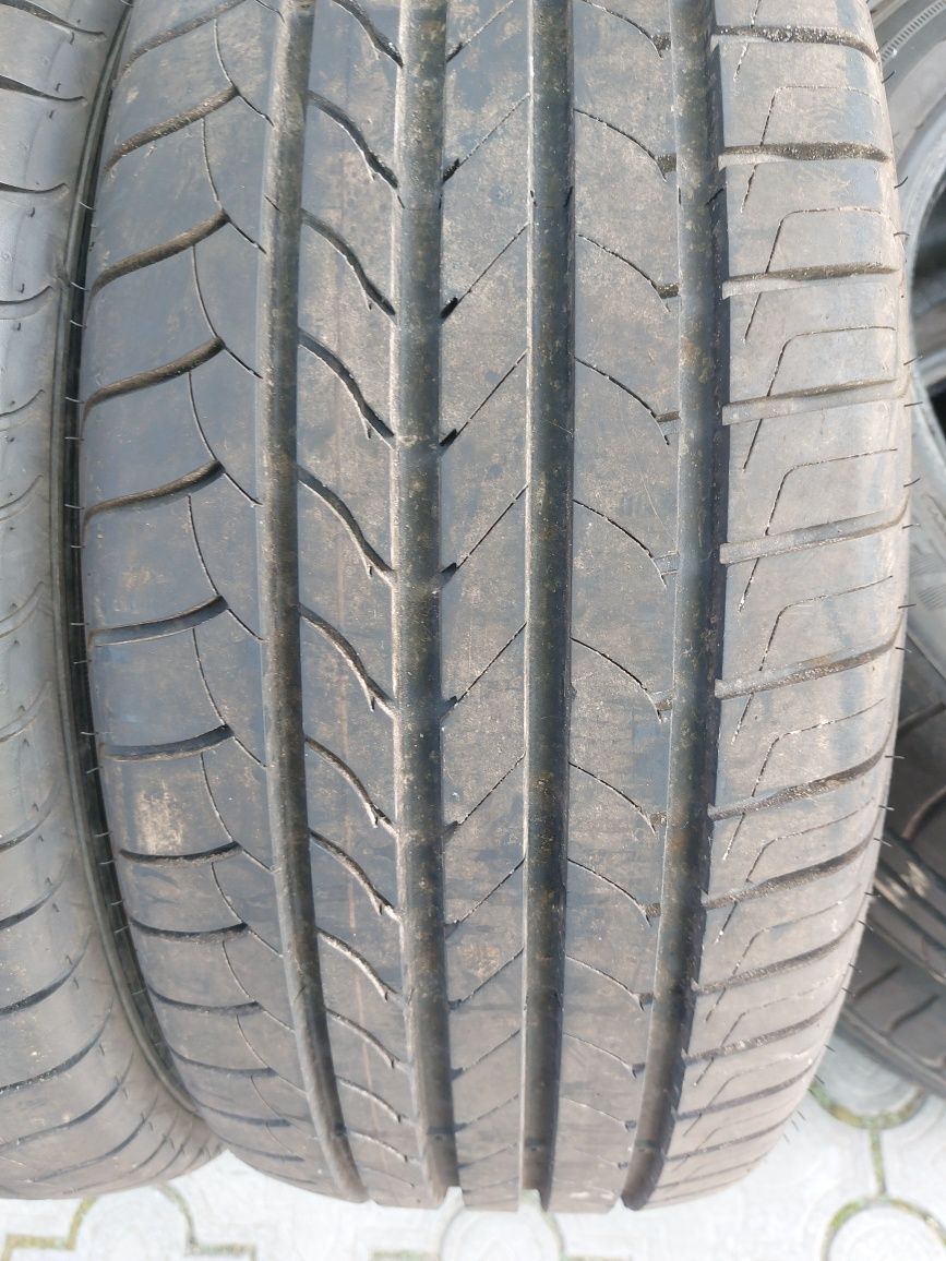 Резина Шини 215/50/R17 Goodyear 2шт