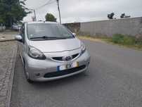 Toyota Aygo 1.0 - Mt Económico