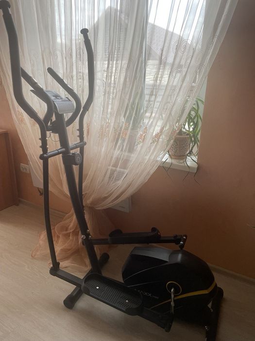 Орбітрек MaxxPro E4