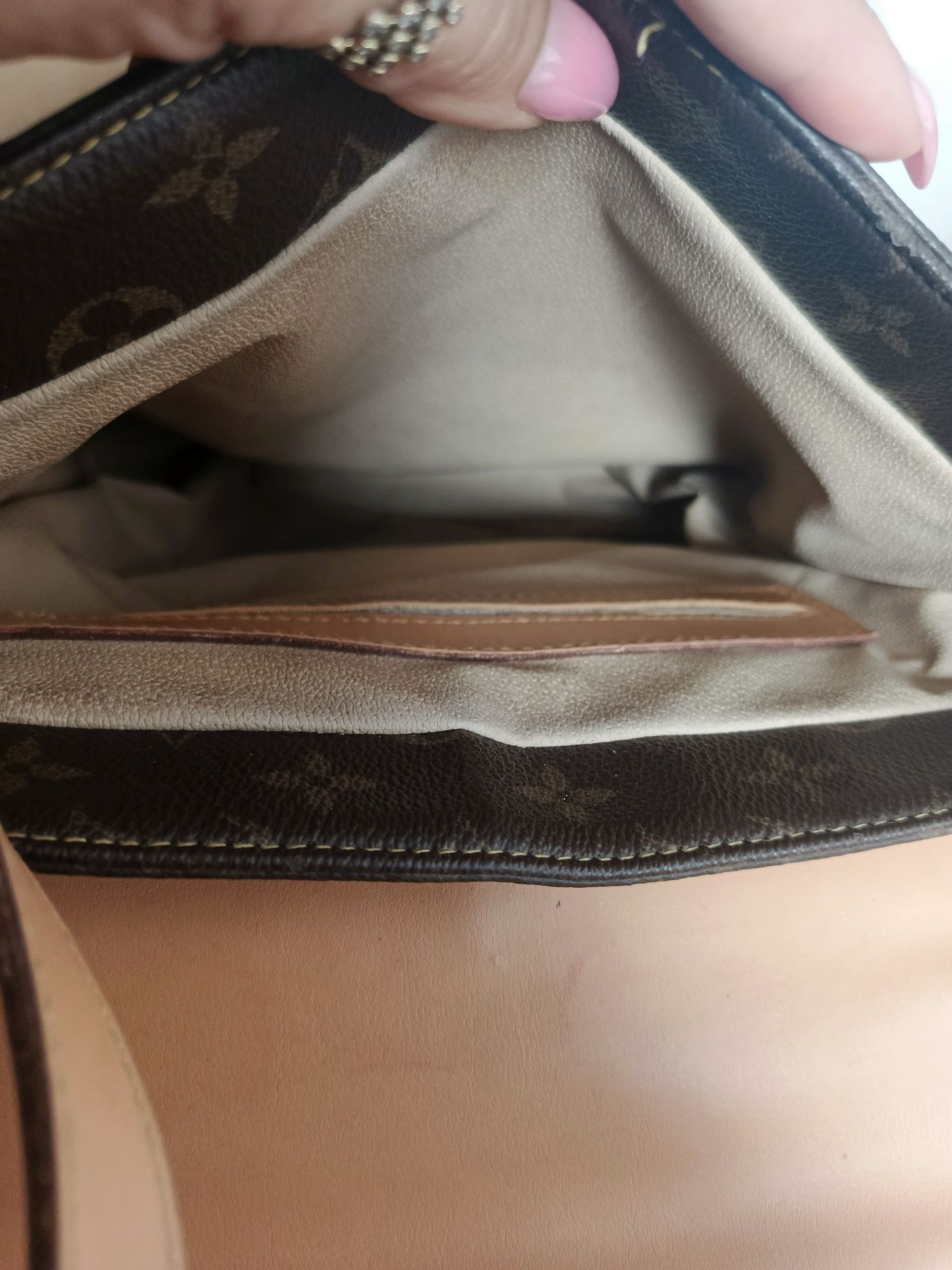 Louis Vuitton lv torba listonoszka skóra