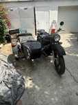 Mota Ural 650 cm3  Com SideCar Para restaurar