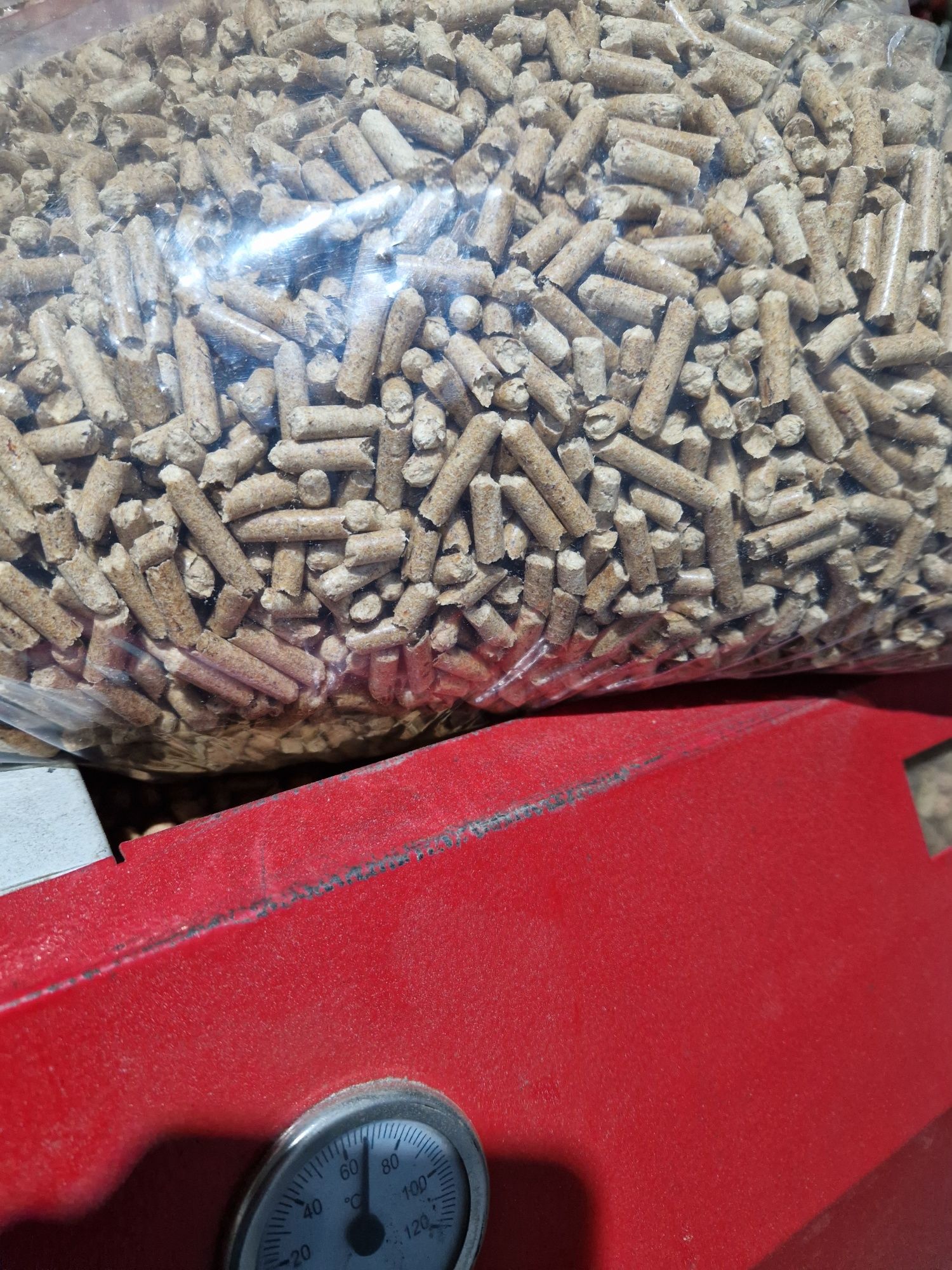Sprzedam Pellet Sosnowy