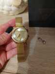 Oryginalny zegarek damski GUESS plus kolczyki GUESS