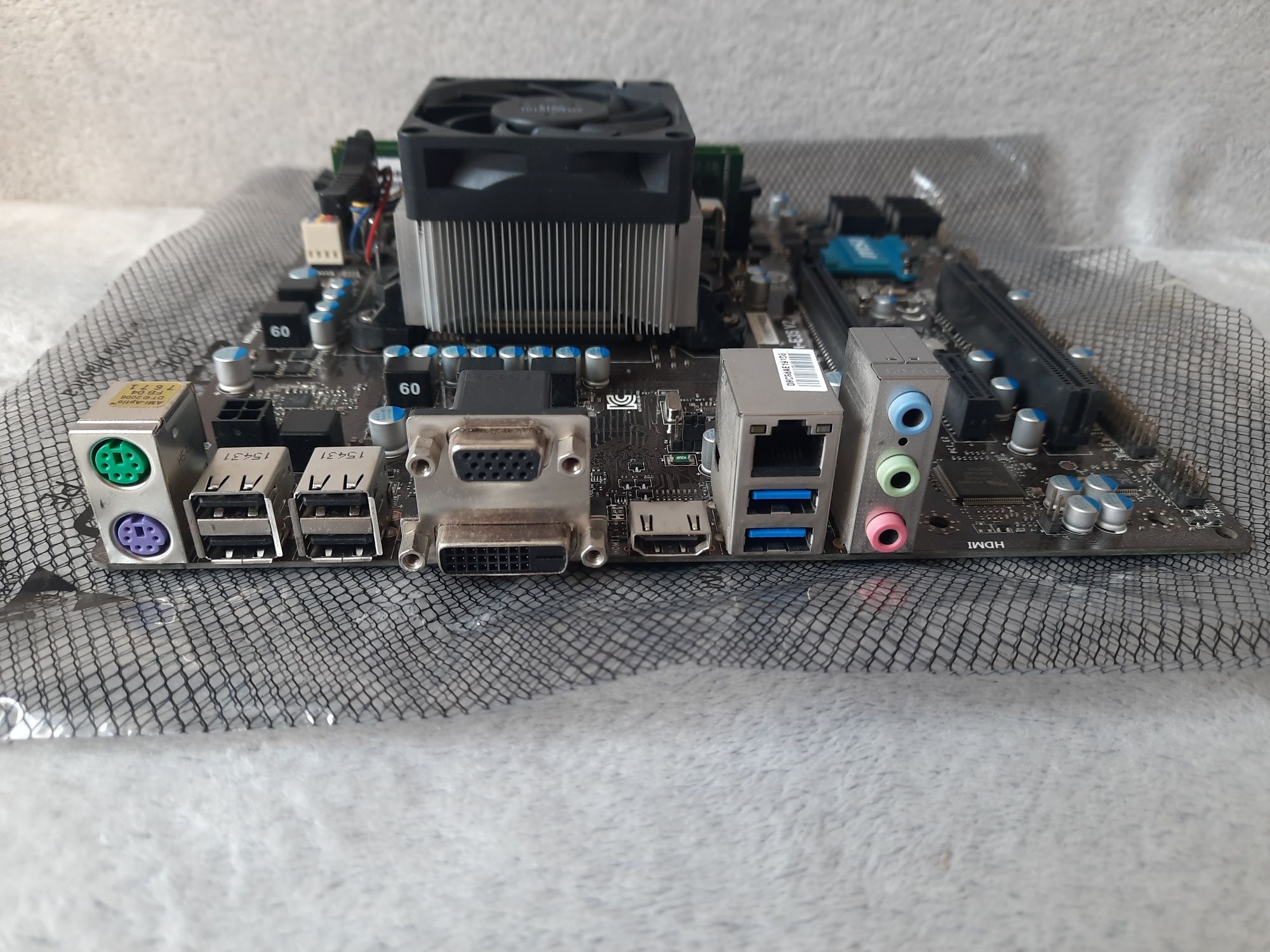 MSI A88XM-E35 V2 + proc + ram + zasilacz
