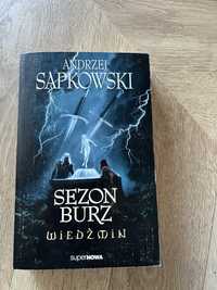 Sezon burz A. Sapkowski wiedzmin