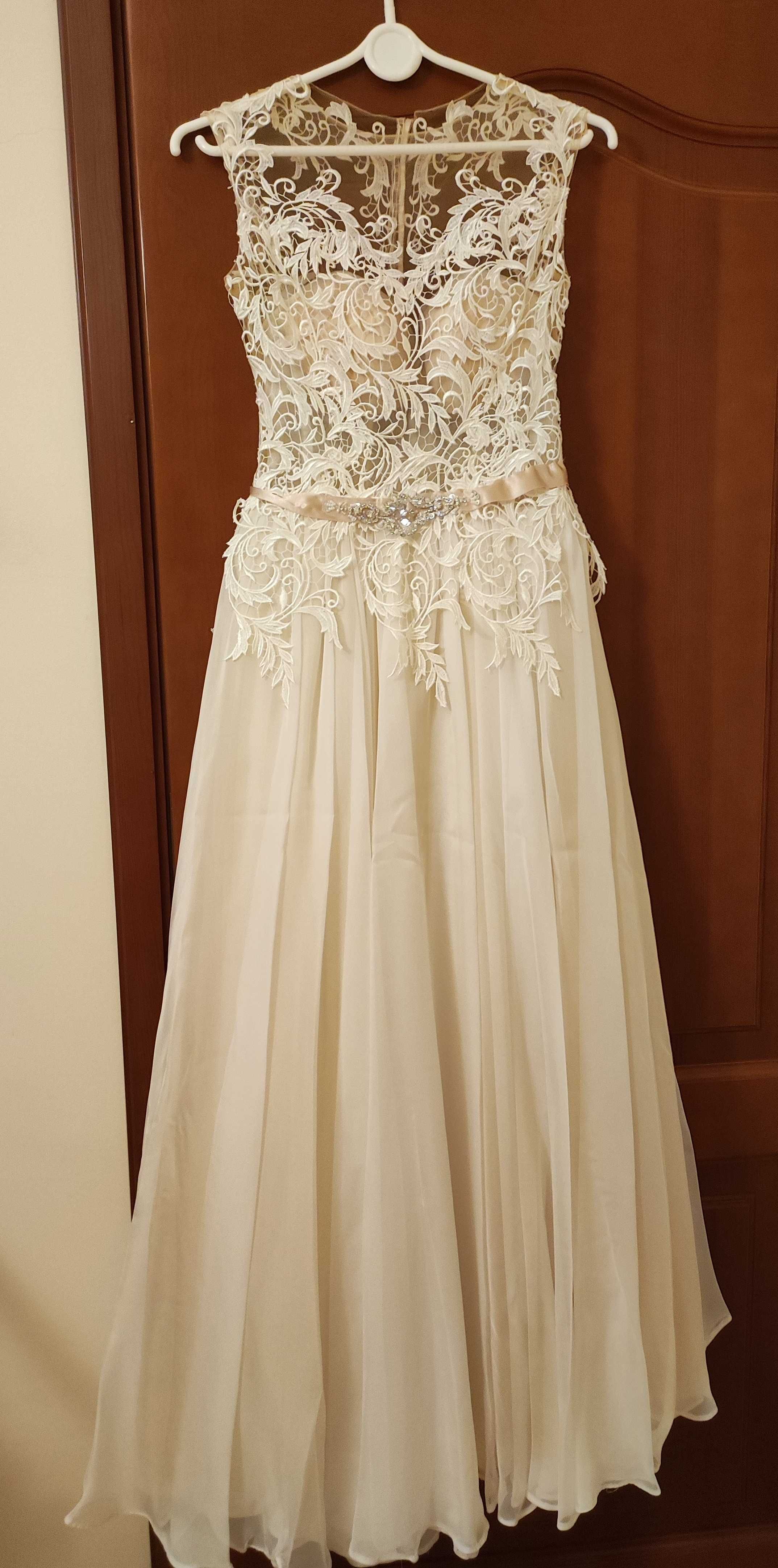 Suknia ślubna piękna koronka ecru cappuccino sukienka na ślub