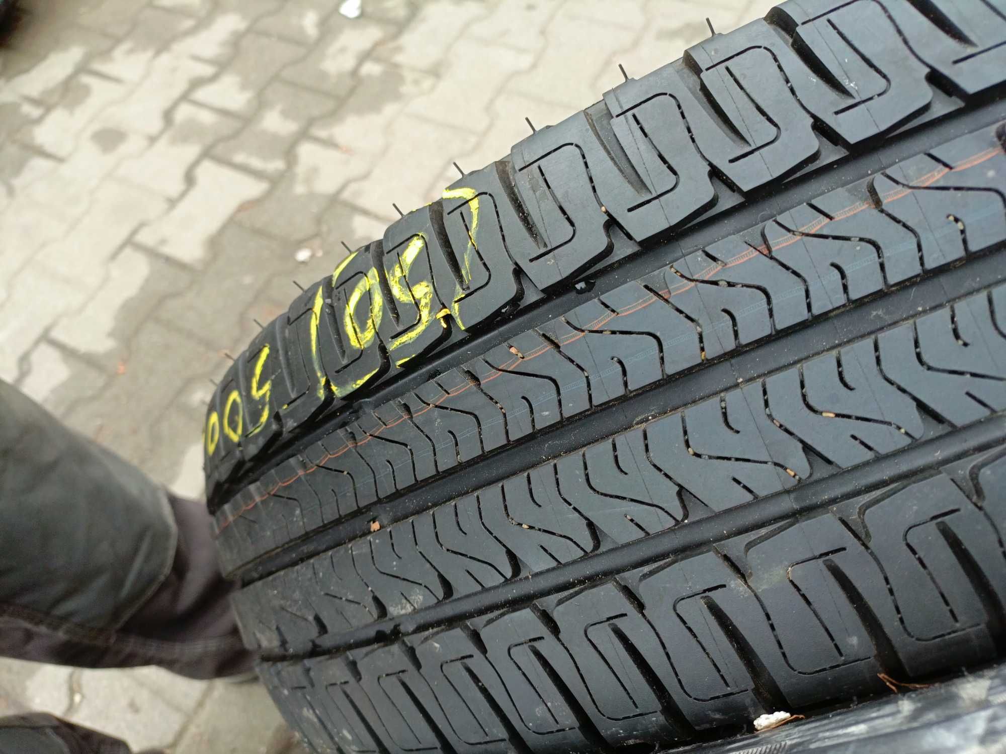 Nowe opony letnie 225/75/16c Michelin 2023r cena za 2 sztuki