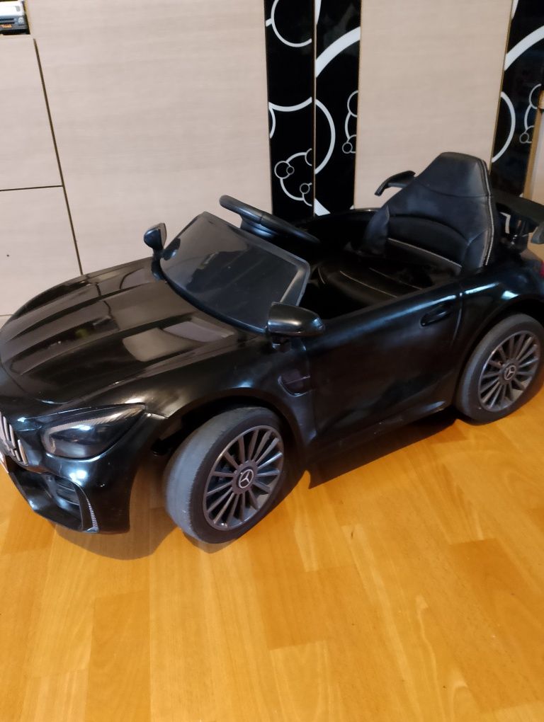 Auto  Mercedes+pilot