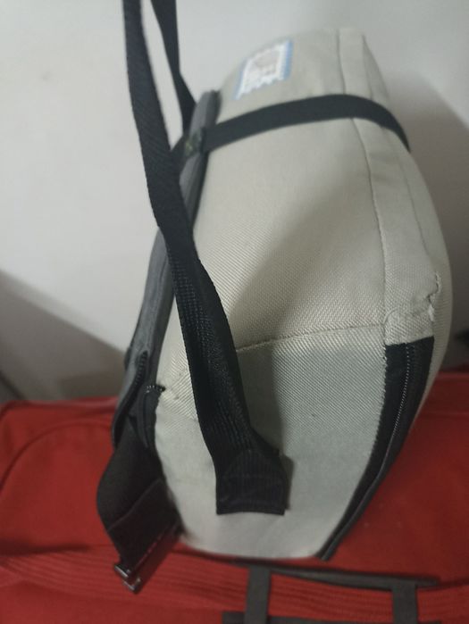 Cadeira de refeição Otto e Leo para bebés portátil