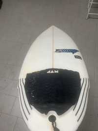 Prancha surf 5,7 AJW (29,5 litros)