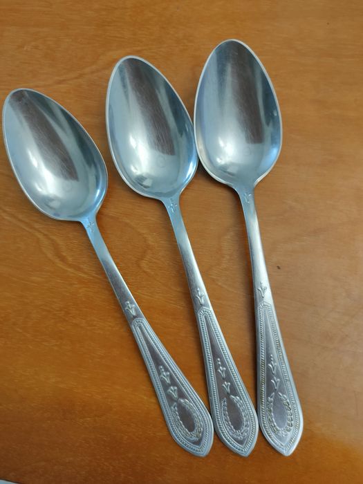 Продам столовые ложки из нержавеющей стали.