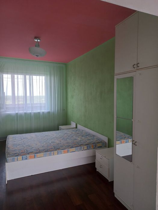 Сдам  4 к квартиру, левый берег.