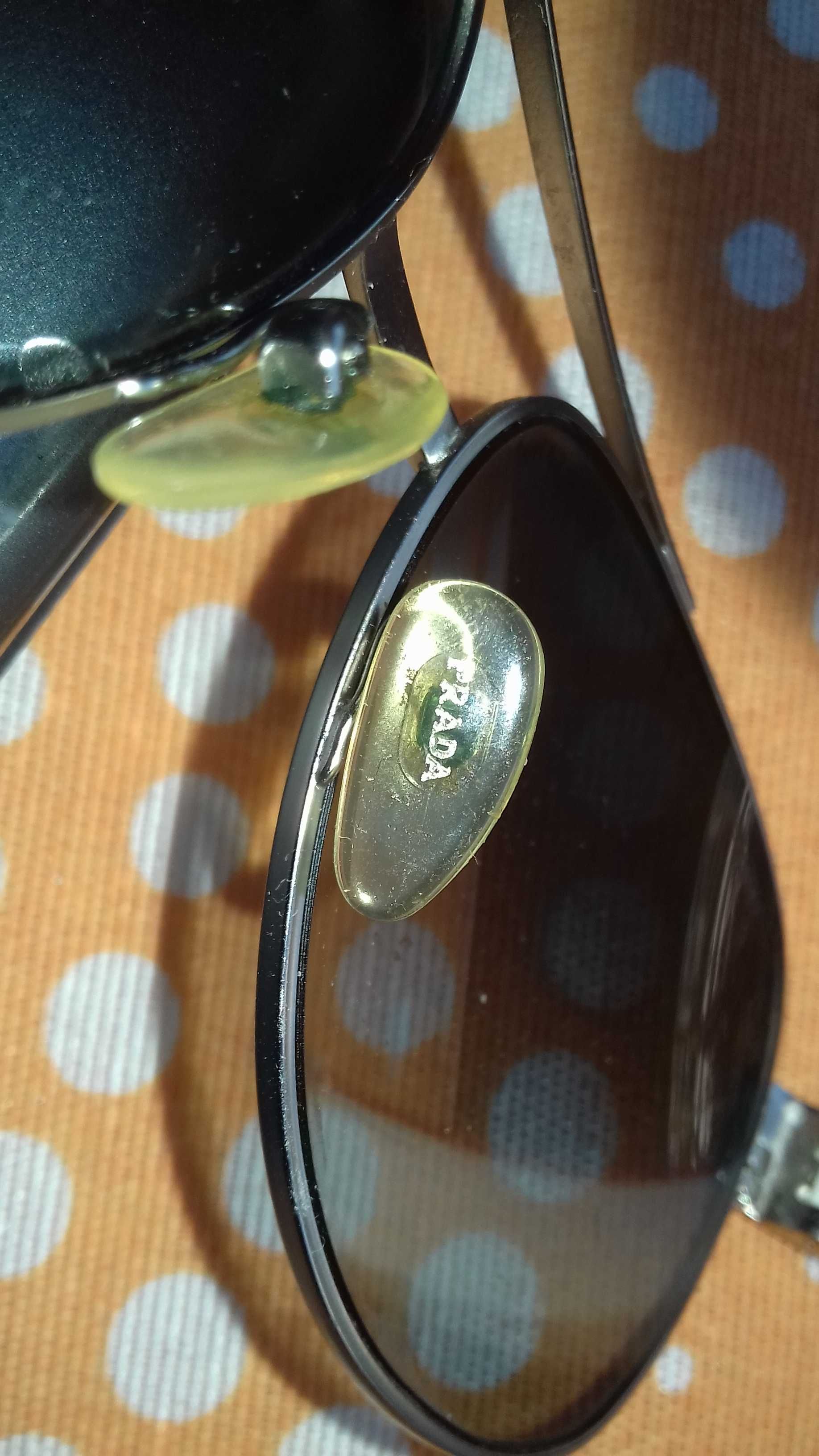 oculos sol Prada made italia / verdadeiros armação aviador