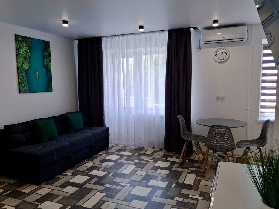 Посуточно, Центр,2-х ком, документы,стоянка, Люкс