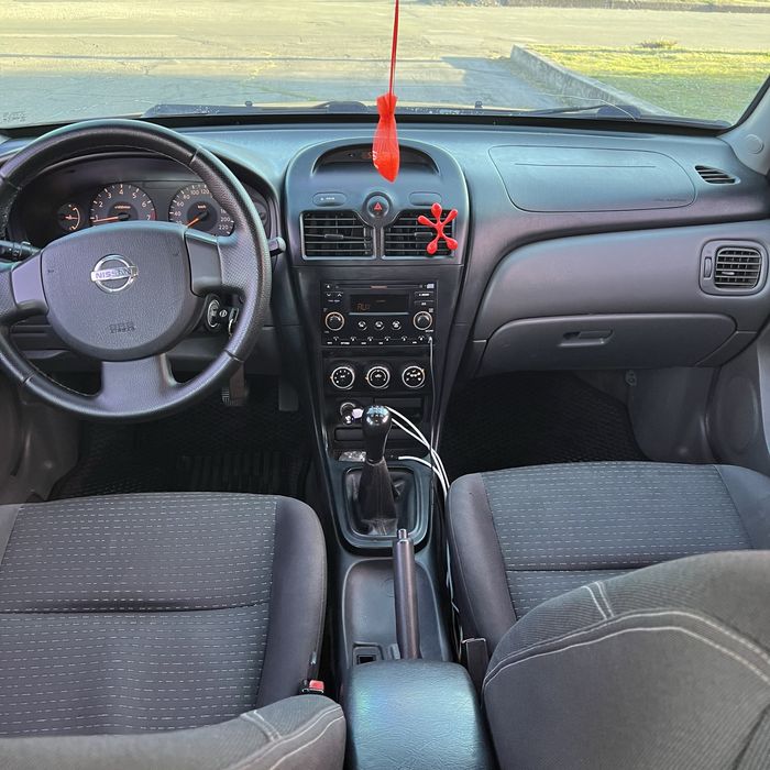 Nissan Almera 1.6 2008
