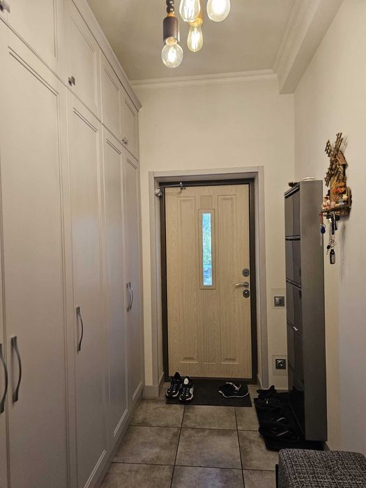 Продам котедж с ремонтом в Совиньоне