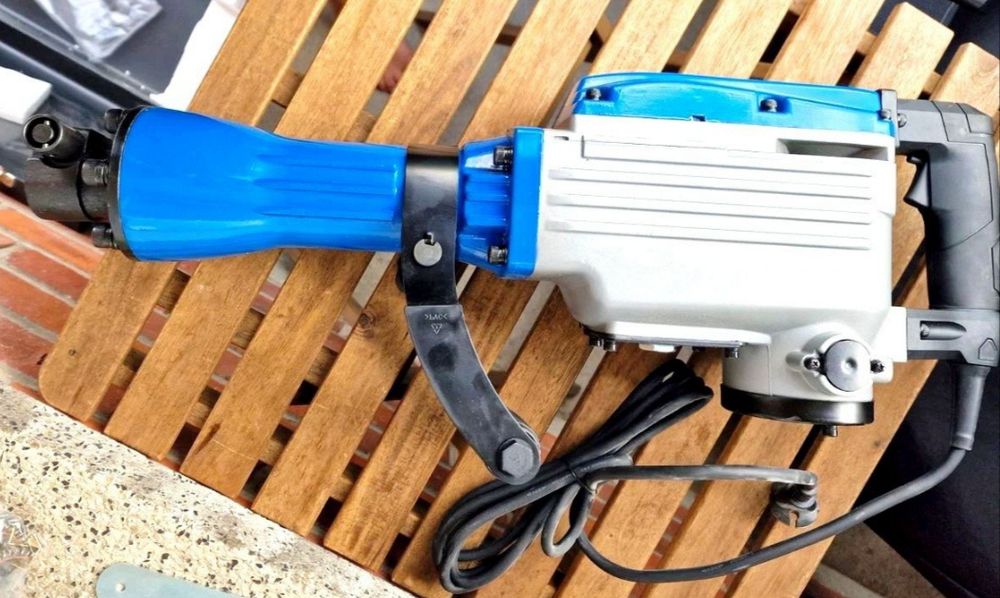 Відбійний молоток Scheppach AB1600. МОЖЛИВА ОРЕНДА