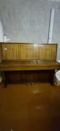 Продам фортепіано б/у.