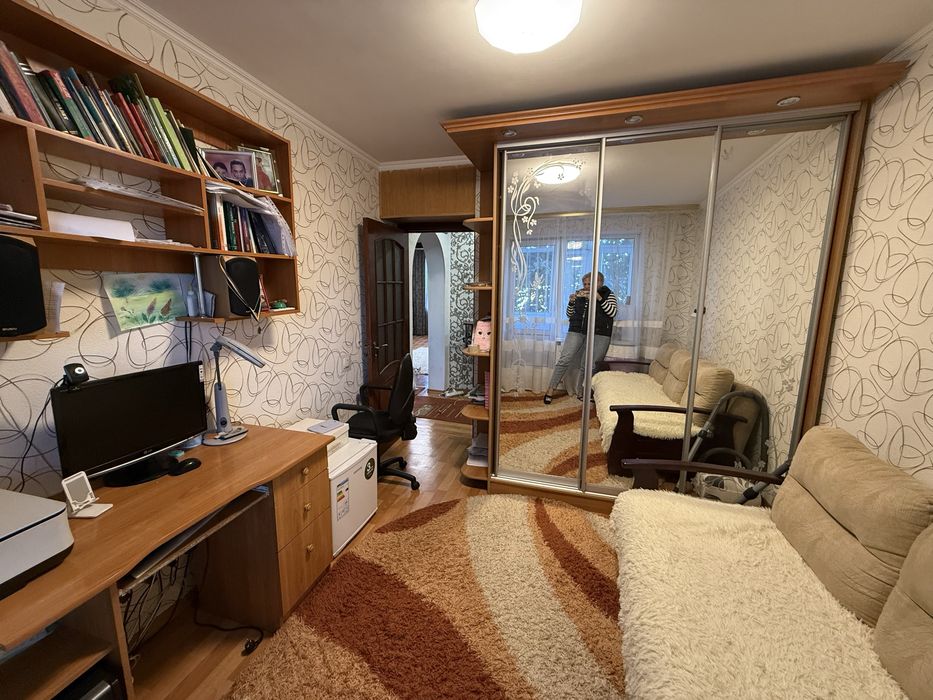 ПРОДАМ 2 кімнатну квартиру в ЦЕНТРІ МІСТА