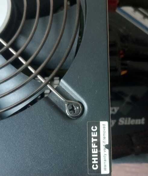 Блок питания CHIEFTEC