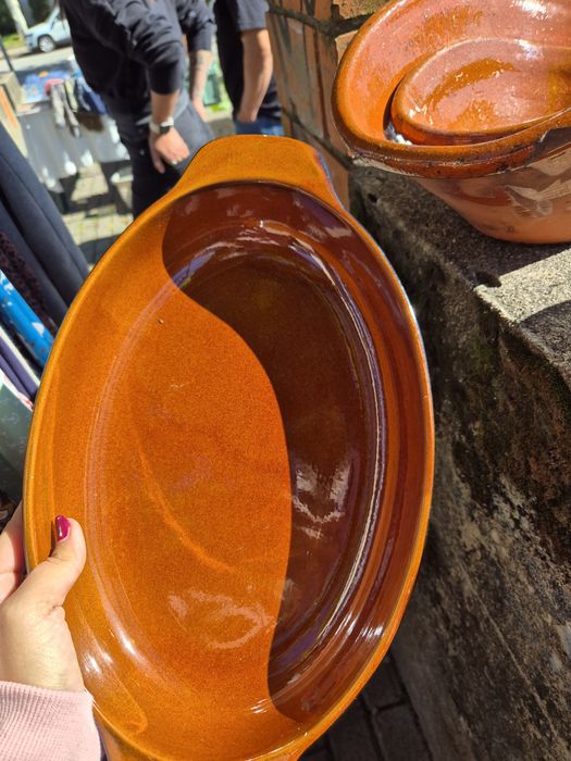 Taças de barro para forno